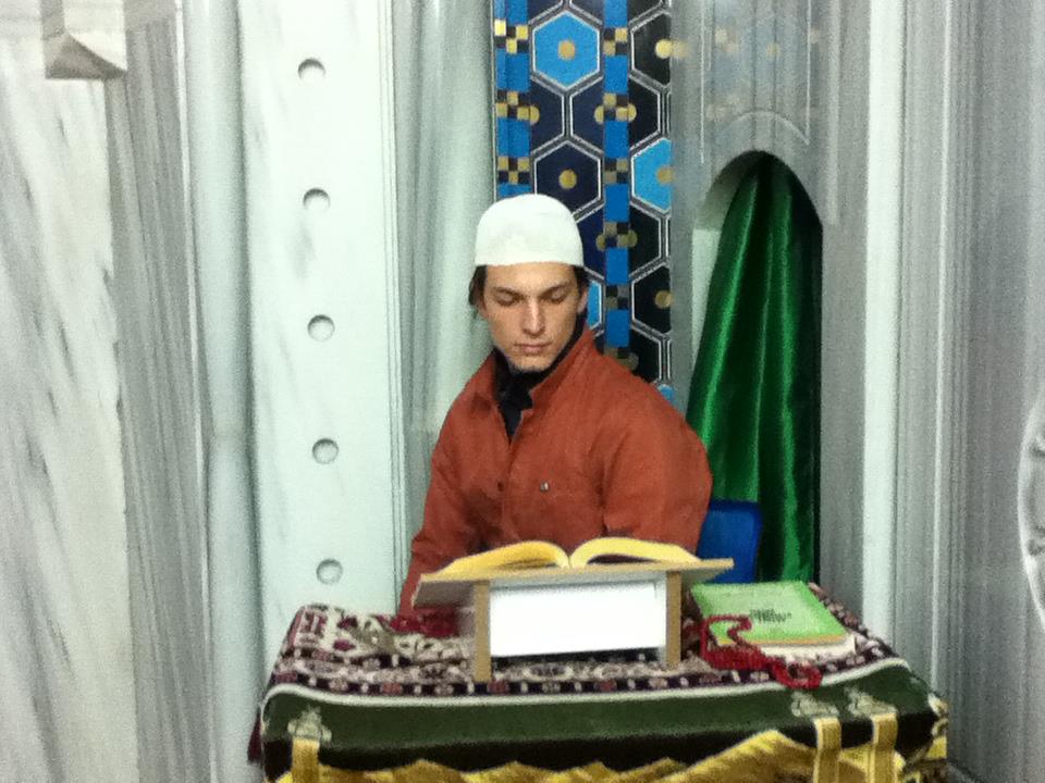 Gáspár Orbán (Viktor Orban's son), a Muslim man (Photo: Gáspár Obán, facebook.com/gaspar.orban)